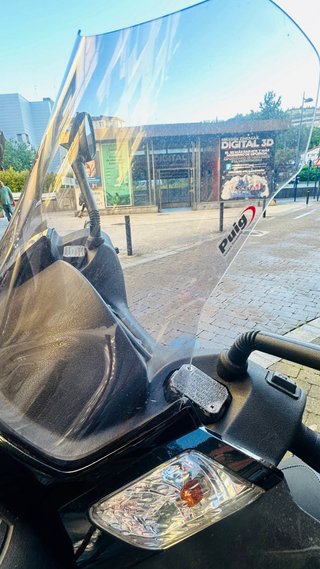 Yamaha X Max 250 Negra