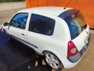 Renault Clio 2001