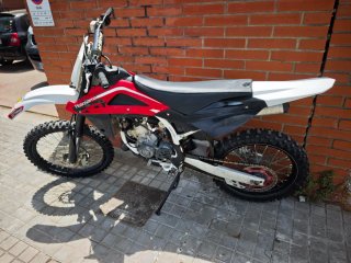 Husqvarna CR 125. 2011.