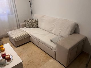 Sofá Cama Chaiselonge con Taburetes y arcón