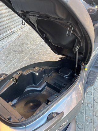 Kymco grand dink 300