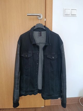Chaqueta vaquera negra Talla L