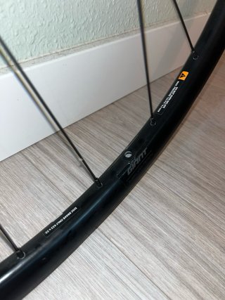 Llantas Giant PR2 Disc Tubeless Ready Aluminio