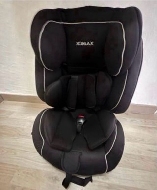 Silla de coche XOMAX negra