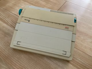 Maquina de escribir eléctrica AEG-Olympia