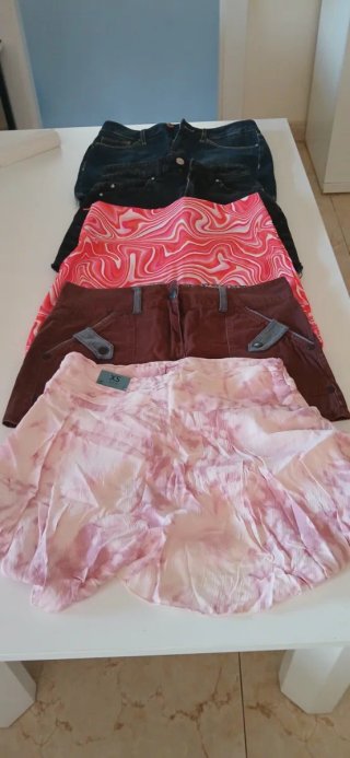 Lote 5 Faldas Cortas Talla XS