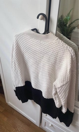Jersey Mango Talla L Blanco y Negro