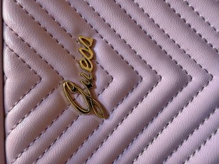 Bolso de hombro Guess lila