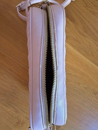 Bolso de hombro Guess lila