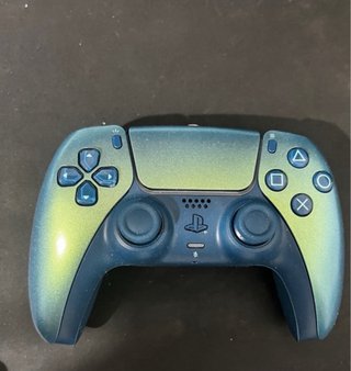 PS5 Slim Digital 1TB Blanca con 1 mando verde
