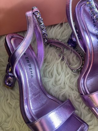 Sandalias Alma en Pena Moradas con Brillantes