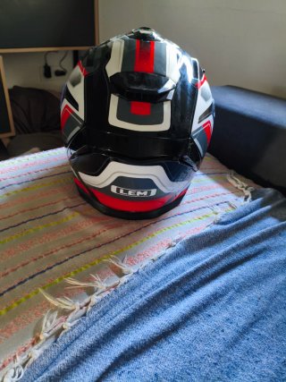 Casco de moto LEM