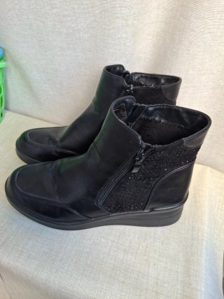 Botines negros mujer