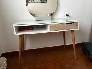Escritorio moderno cristal y madera