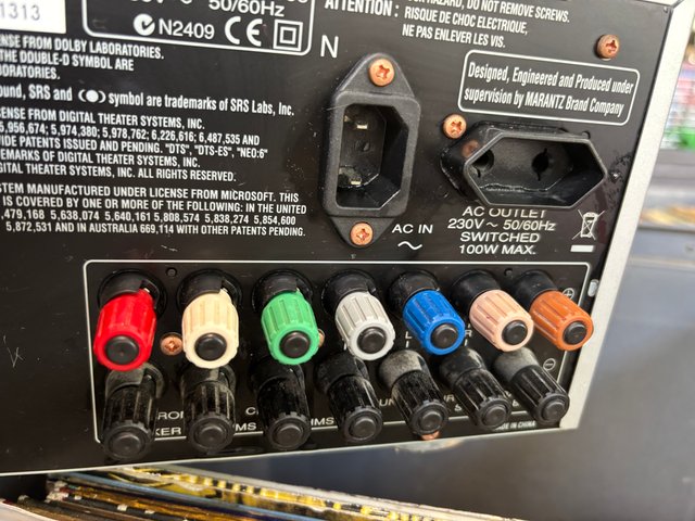 Receptor Marantz SR5600 AV Surround