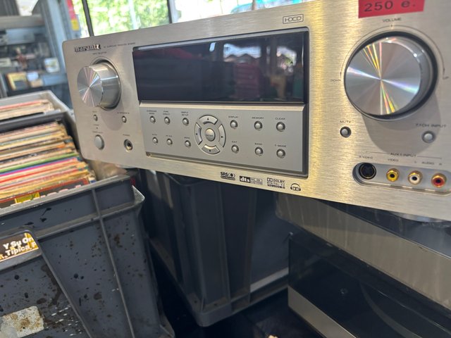 Receptor Marantz SR5600 AV Surround