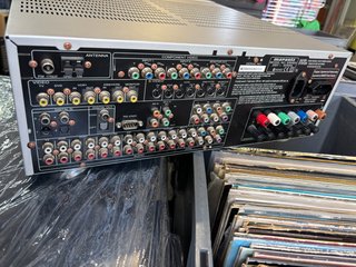 Receptor Marantz SR5600 AV Surround
