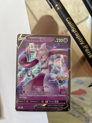 Carta Pokémon Mewtwo V SWSH223