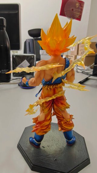 Figuarts Zero Goku Super Saiyan Edicion Limitada J
