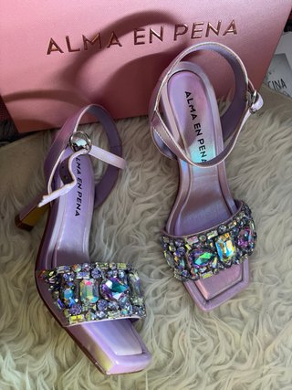 Sandalias Alma en Pena Tacon Morado/Plata