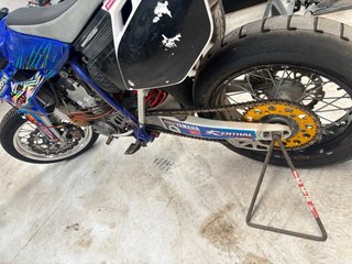 Yamaha YZF 250 supermotard Azul/Blanco