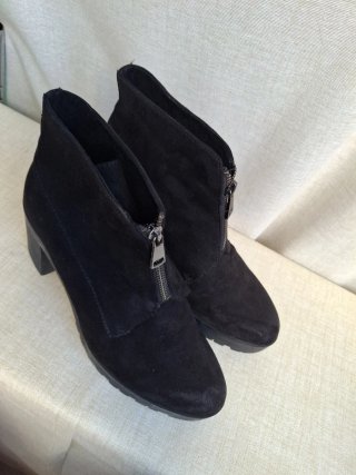 Botines negros tacón cremallera mujer