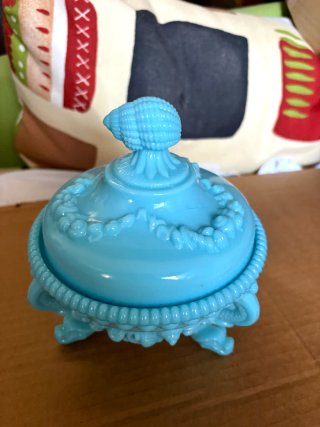 Bombonera Antigua Opalina Azul