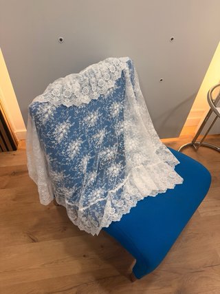 Mantilla Fallera Media Luna Blanca