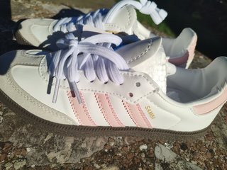 Zapatillas Adidas Samba Blancas y Rosas. Nuevas
