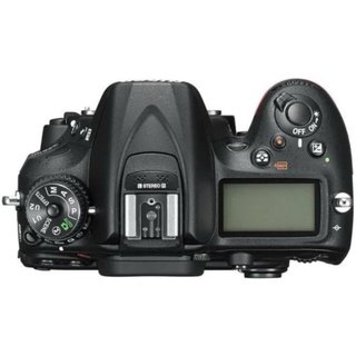Nikon D7200 (solo cuerpo)