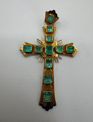 Colgante oro 18 kt esmeraldas