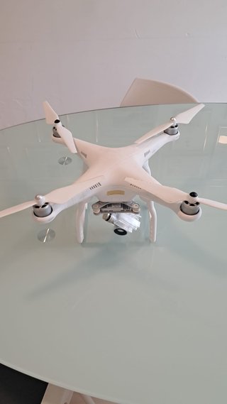 Dron DJI Phantom 4 + Maletín