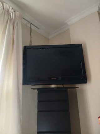 Televisión Philips Negra
