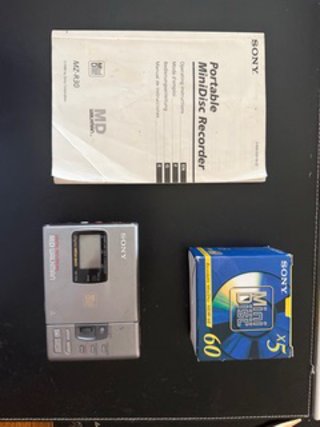 Sony MZ-R30 Portable MiniDisc Recorder