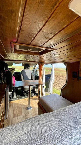 Furgoneta camper homologada Opel Vivaro L1H1