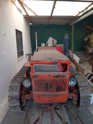 Tractor orugas Fiat + Cuba sulfatar