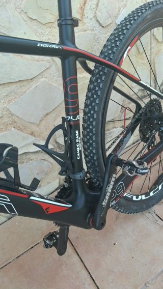 Bicicleta Berria Bravo Carbono
