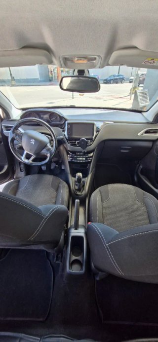 Peugeot 208 2017