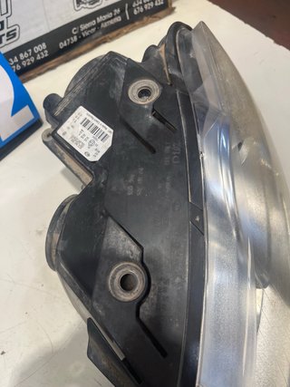 Faro Izquierdo Volkswagen Passat B6