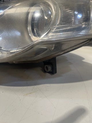 Faro Izquierdo Volkswagen Passat B6