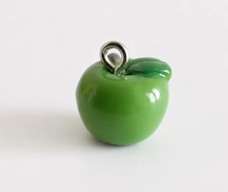 Charm mela verde resina con anello