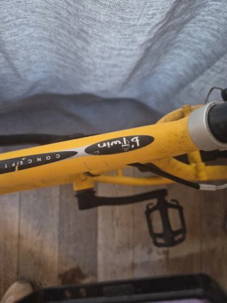 Bicicleta Decathlon Amarilla
