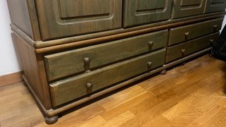 Armario de madera 4 puertas y cajones