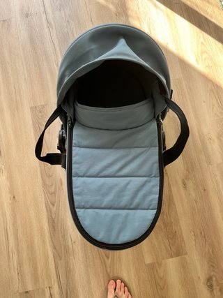 Capazo Yoyo 0-6 meses con sus adaptadores
