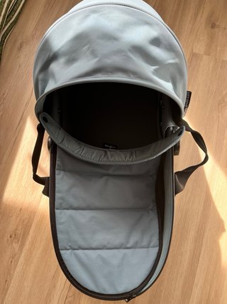 Capazo Yoyo 0-6 meses con sus adaptadores
