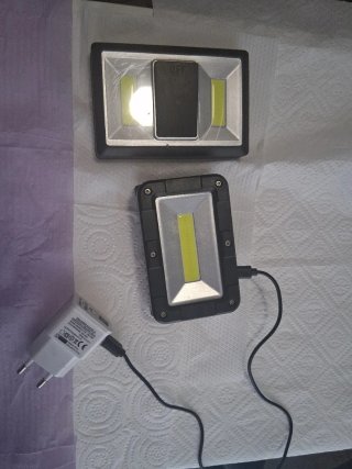 Luces LED Recargables y a Pilas