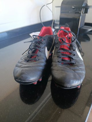 Botas de fútbol Nike Talla 44 y 44.5