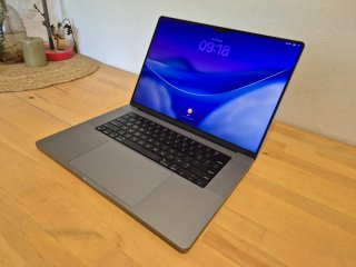 MacBook Pro 16 2023