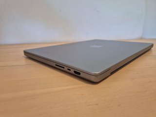 MacBook Pro 16 2023