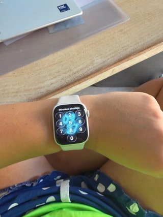 Apple Watch Series 8 GPS 41mm Plata